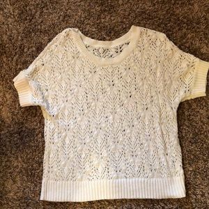 Light cream colored Knit lace top. Size med